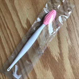 NEW facial skincare scrub brush 🧼